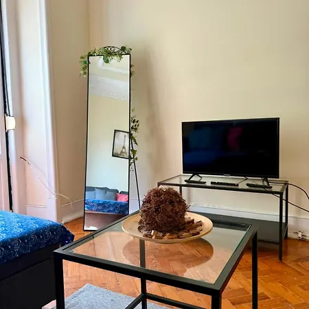 Lägenhet Spacious T3 For Groups In Vibrant Neighborhood